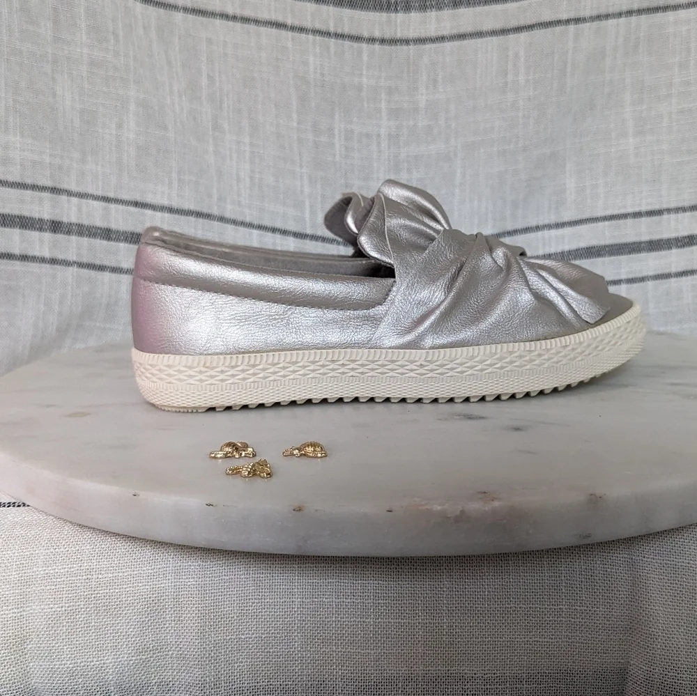 Sugar NIB Memory Foam Sneakers‎